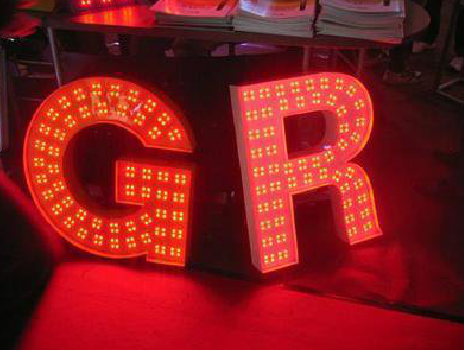 宣威LED发光字常见的安装误区。